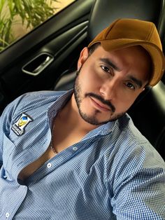 <em>Alejandro Ramirez</em>